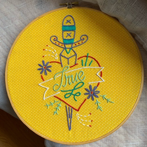 Meet your Posher, Aisleigh - Picture 1 of 1